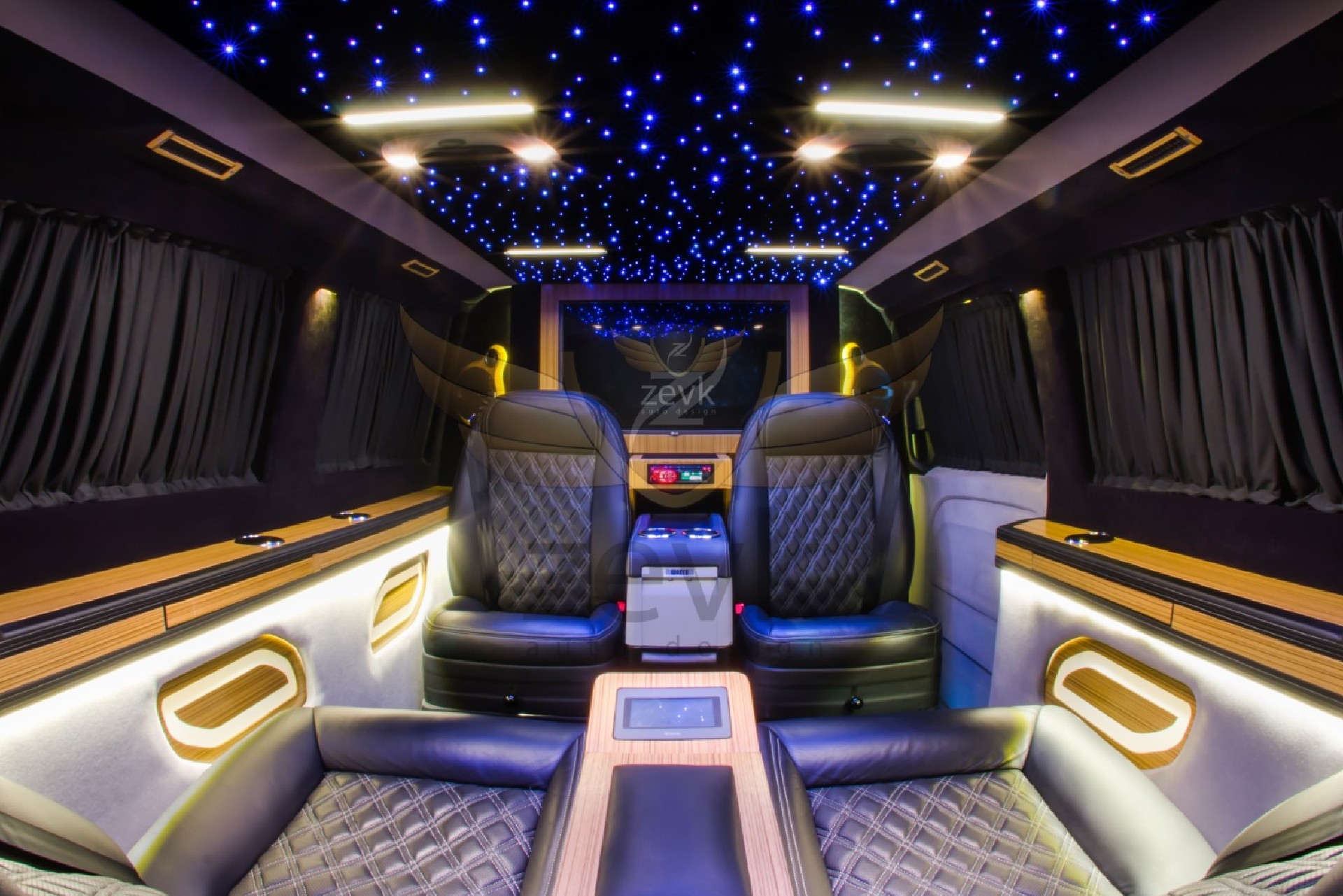 VIP Sedan — 3